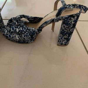 Blue Flower Sandals Size 8